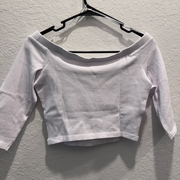 Zara - Shouler Crop top - Picture 2 of 3
